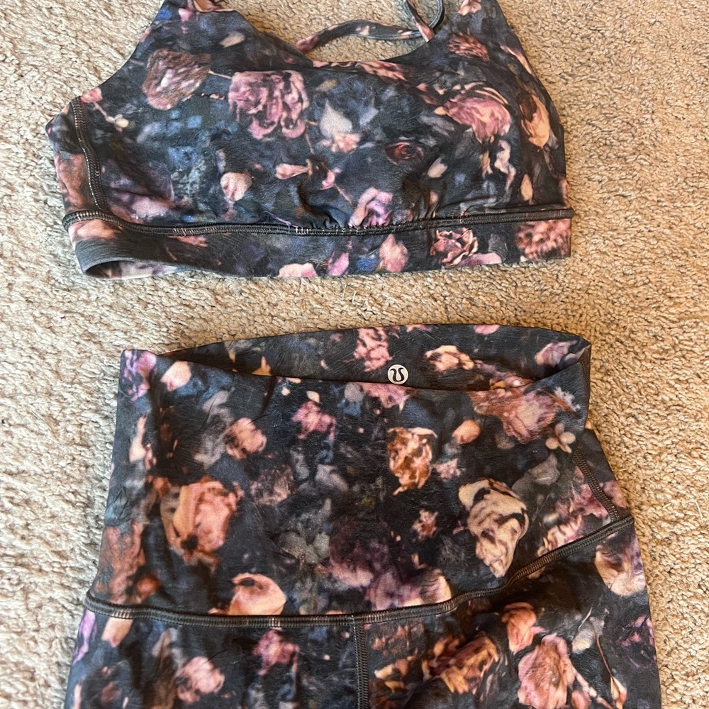 Matching lululemon set - Picture 2 of 4